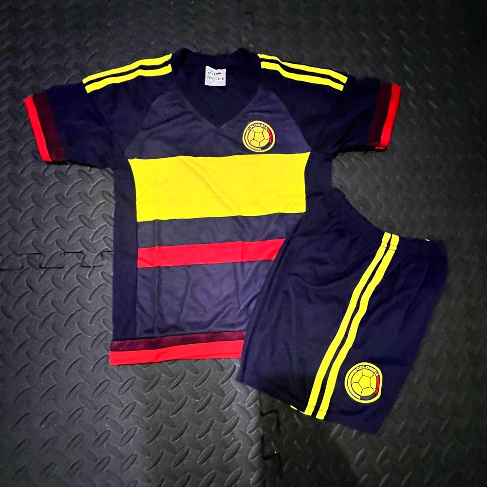 Colombia kids jersey away